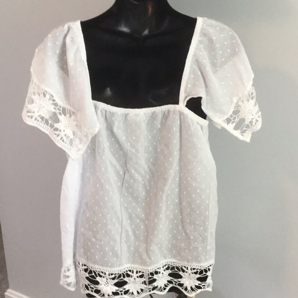 Venus Crochet top.Size L